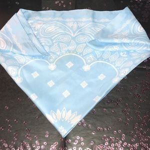 Paisley baby blue bandana